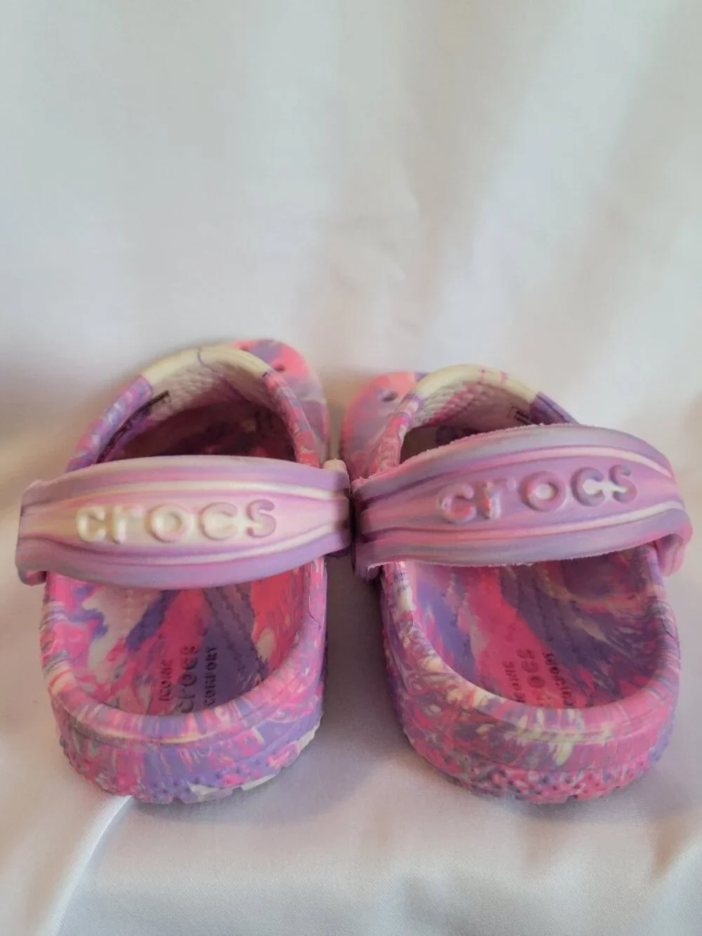 Crocs Classic Marbled Clog Kids Toddler Size C 6 Pink Purple White Swirl EUC